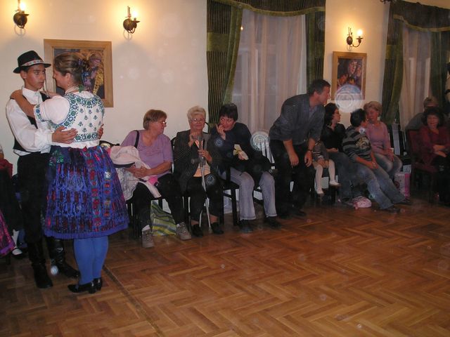 Szüreti.2008.október 18. plébánia 009.jpg