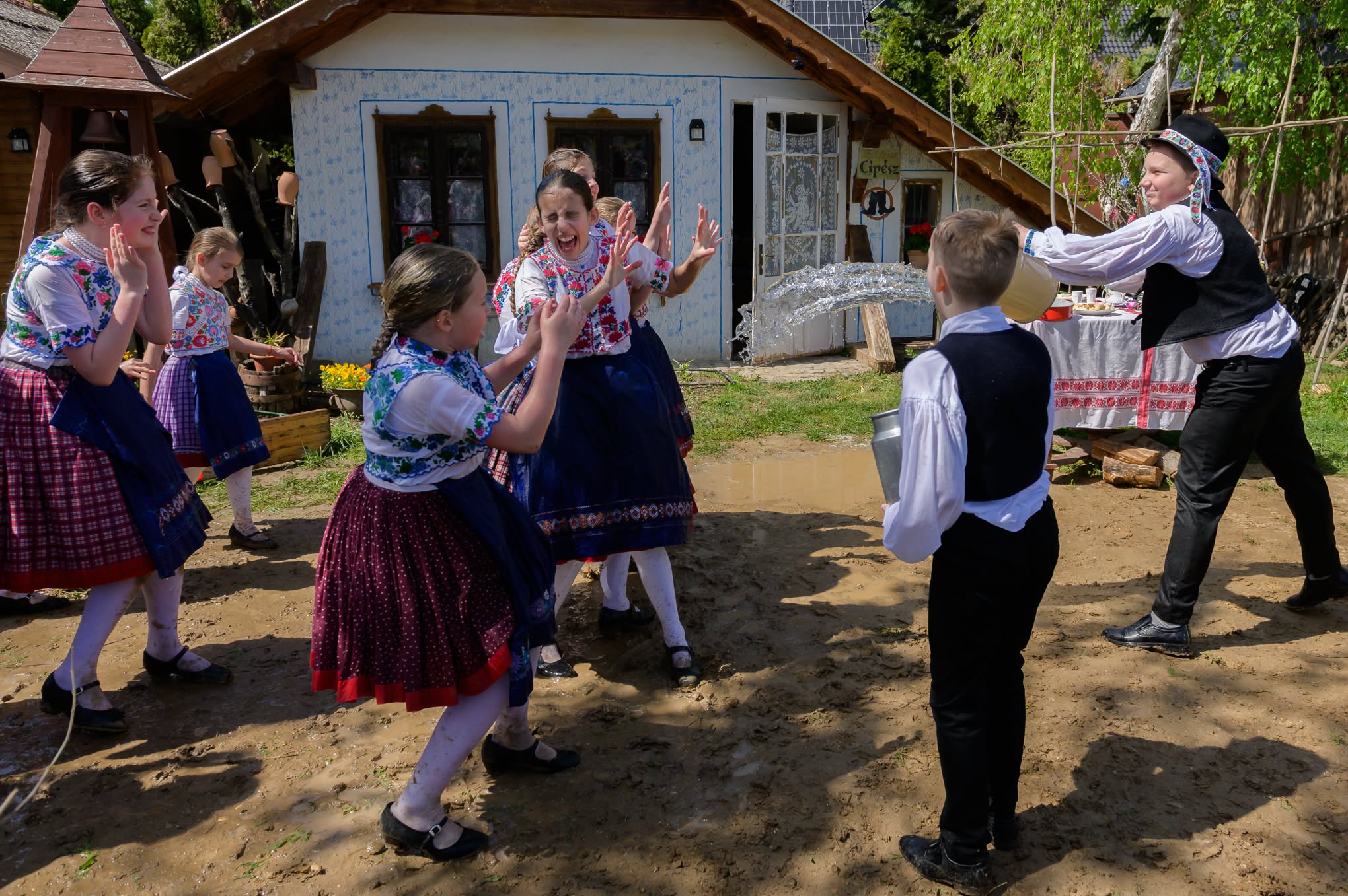 693096160070169