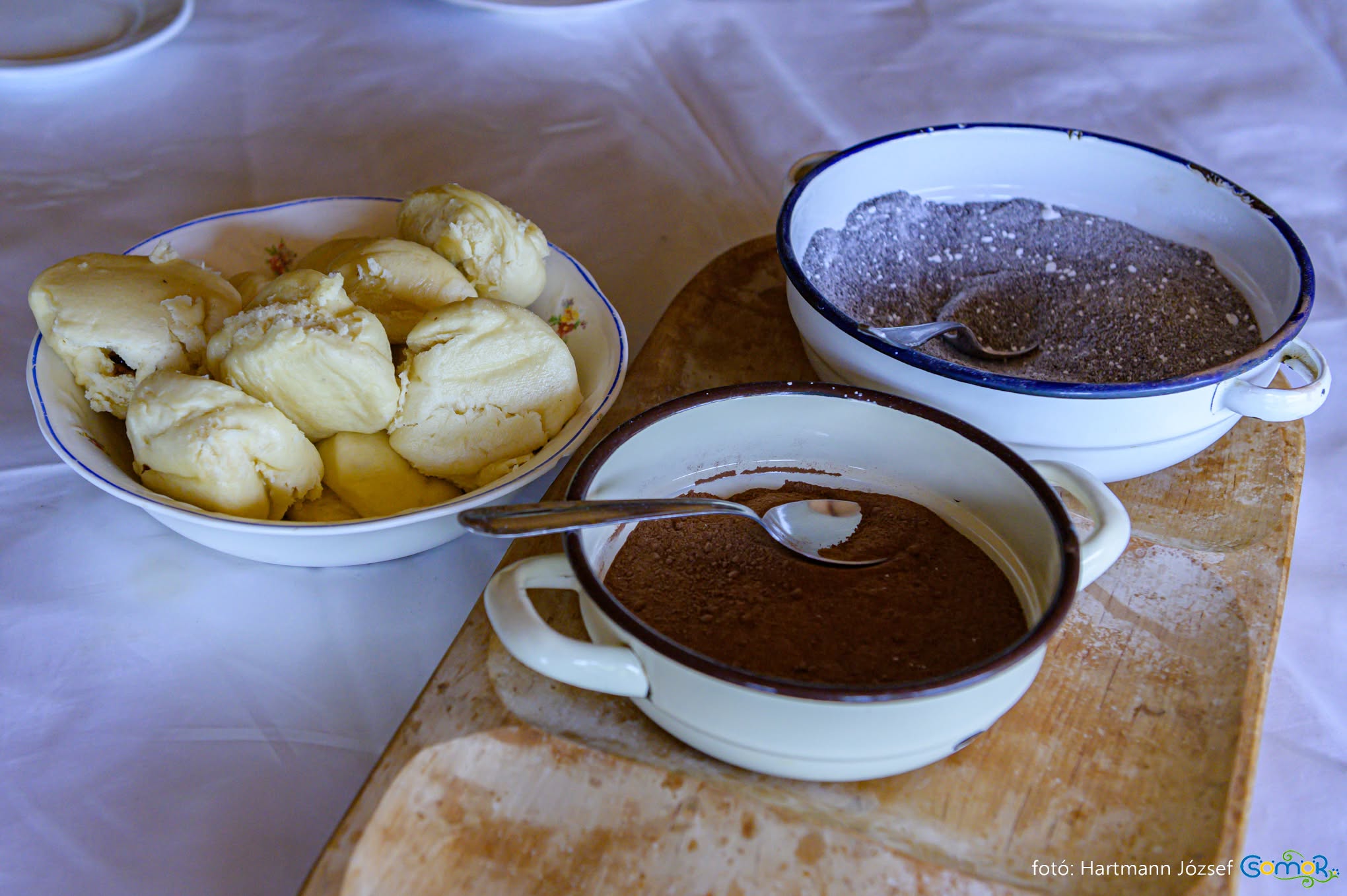 711885351524583